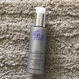 Monat Frizz-Fix